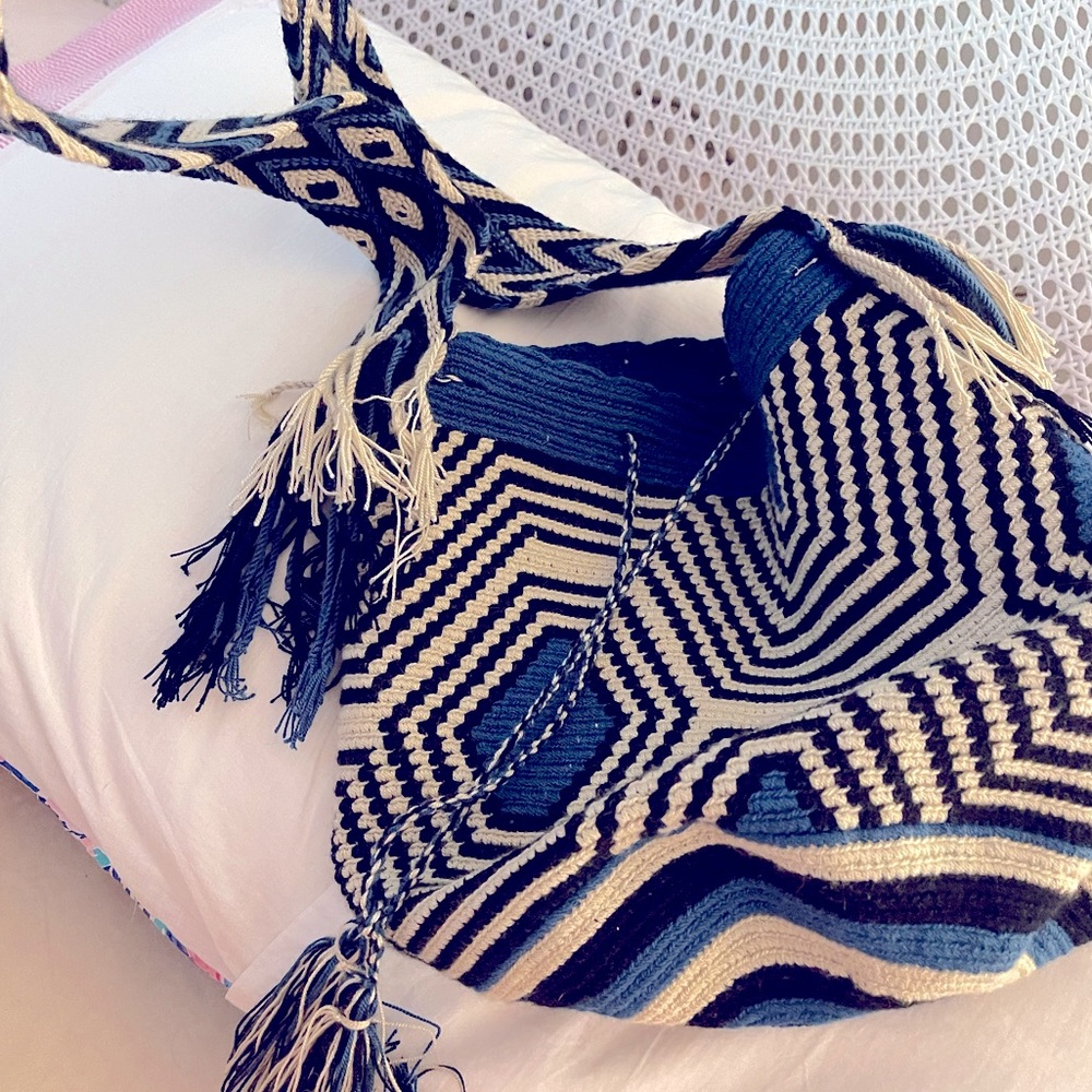 Gorgeous hand woven Columbian crossbody